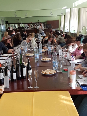 KURS SOMMELIERSKI 2 (15).jpeg